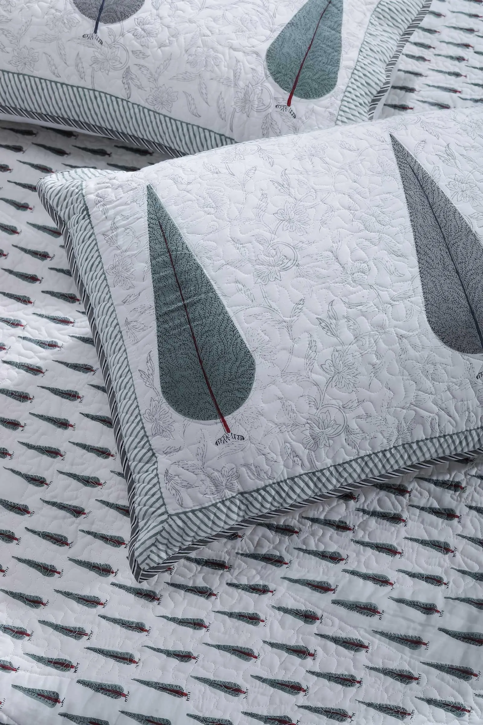 Bagh E Fiza Jhaal Quilted Cotton Bedcover