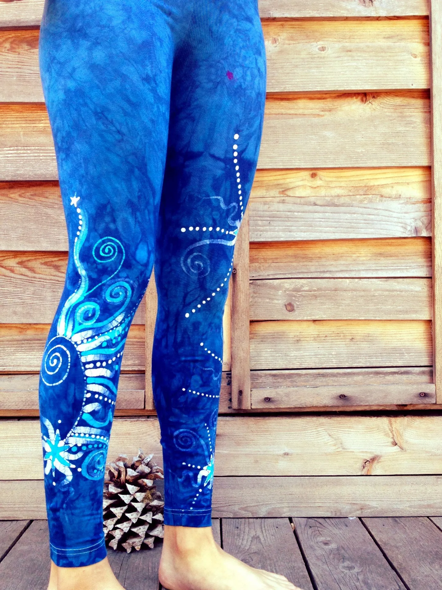 Blue on Blue Star Batik Leggings