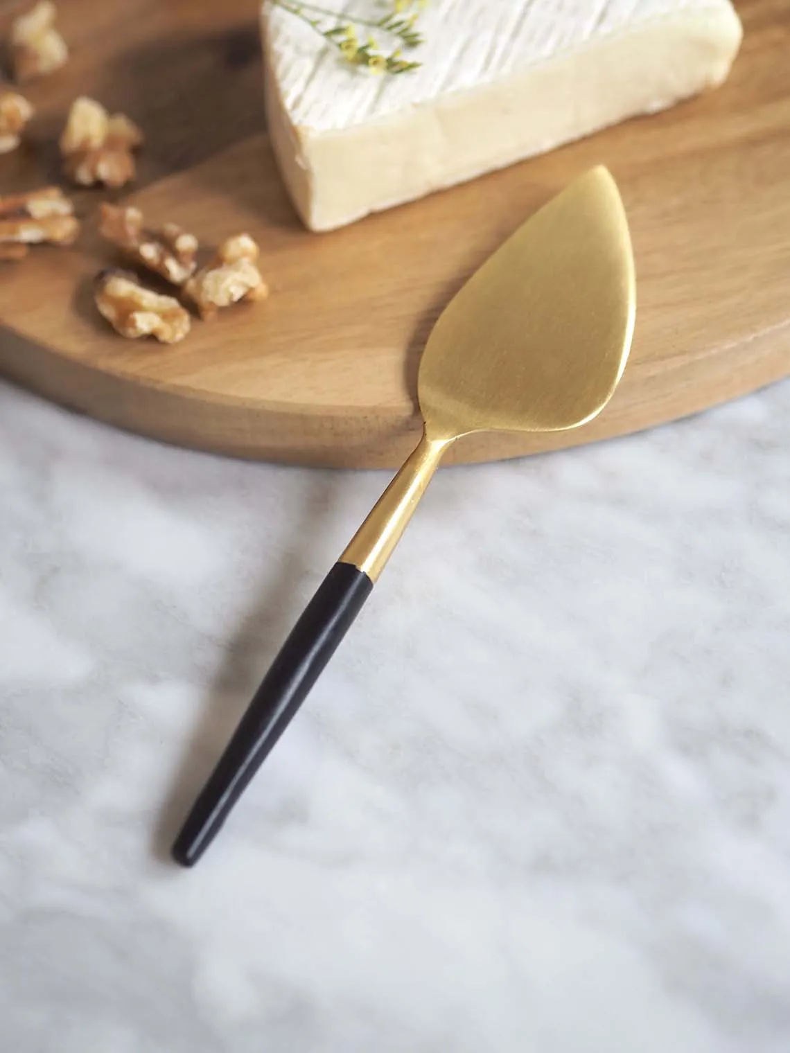 Clara Black Cheese Knives