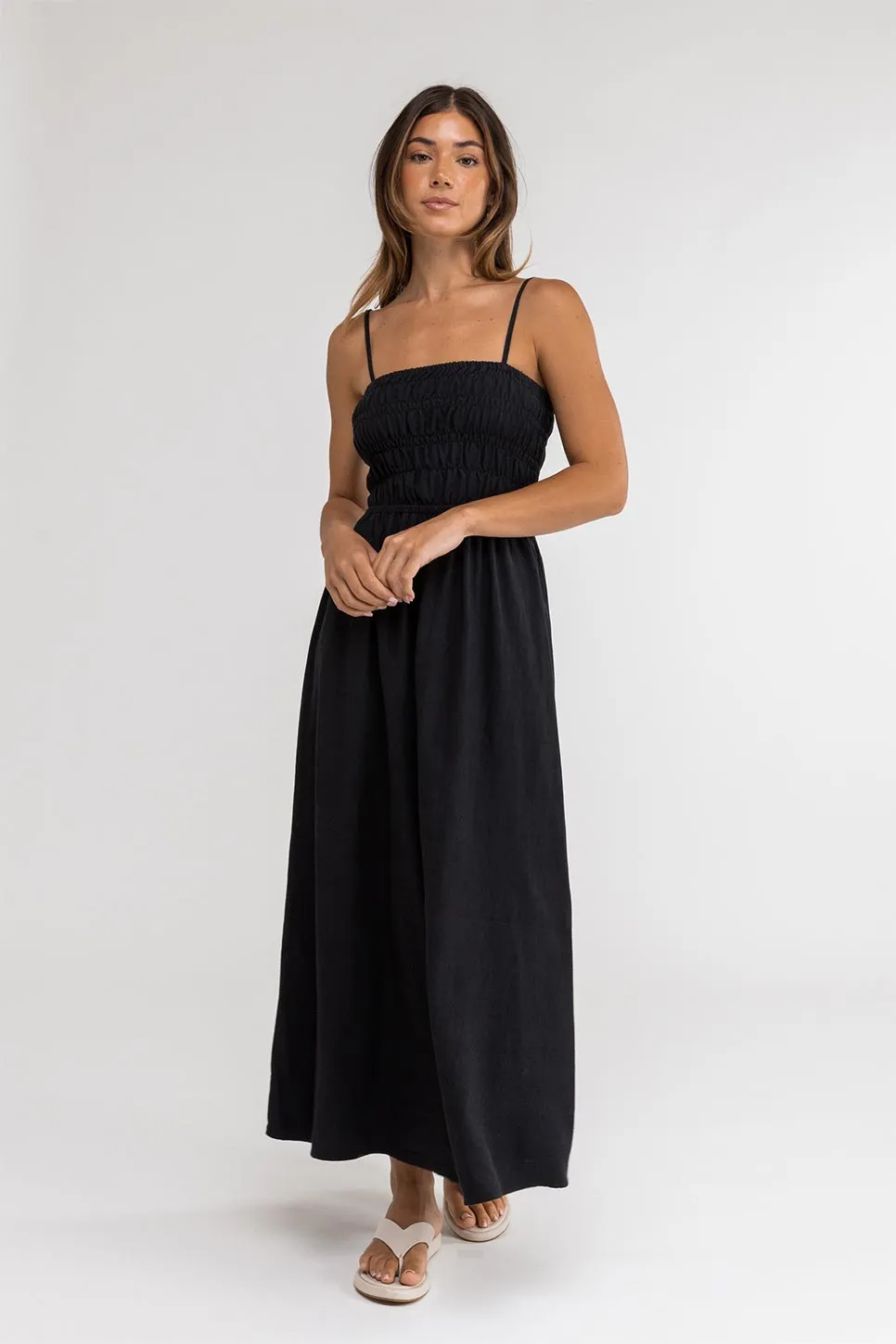 CLASSIC SHIRRED MIDI DRESS