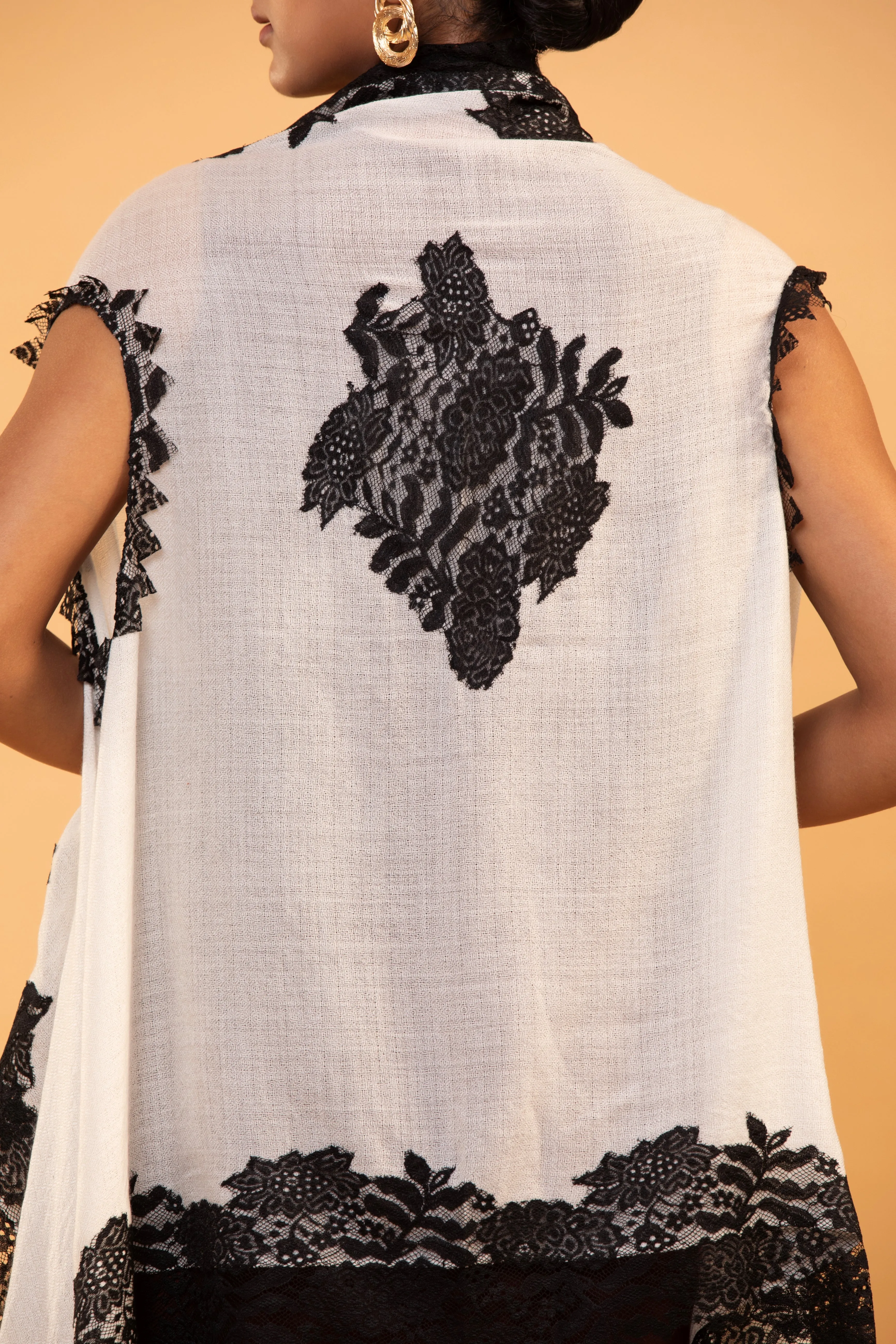 Elegant Black Lace White Cape for Women - Stylish Evening Wrap