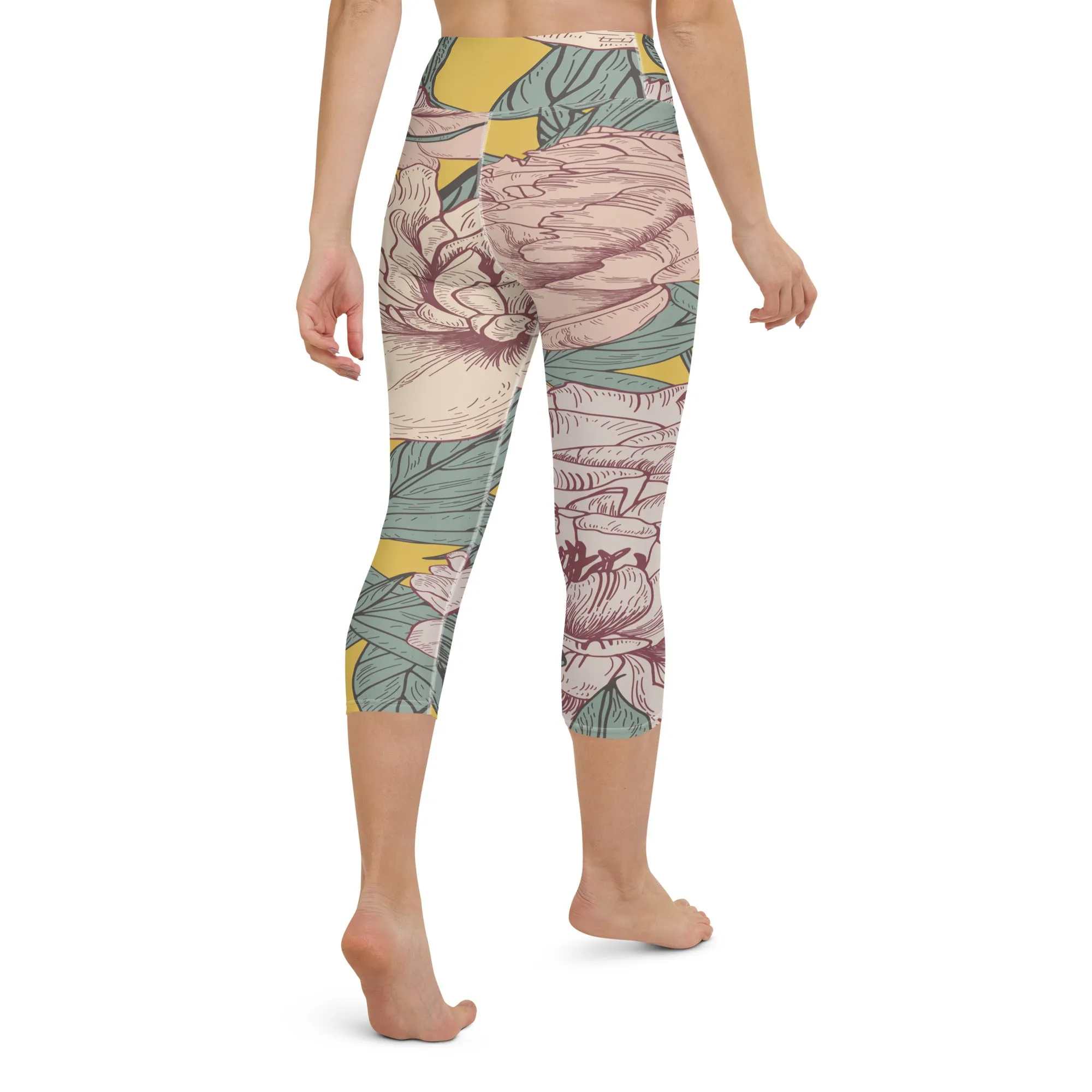 Flower Blossom Yoga Capri Leggings | Fitness Capri Leggings, lioness-love.com