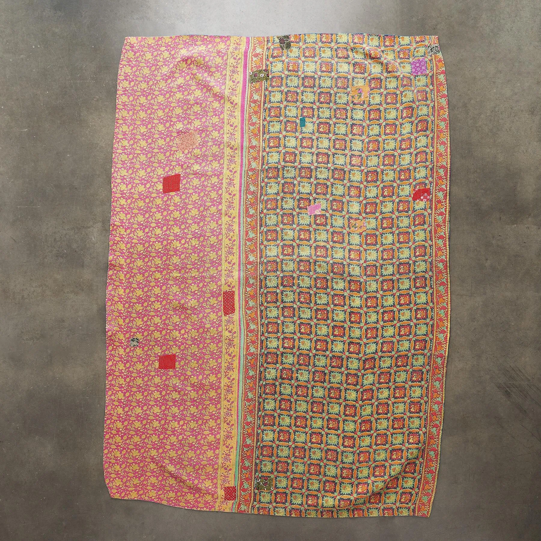 Kumara Sari Throw
