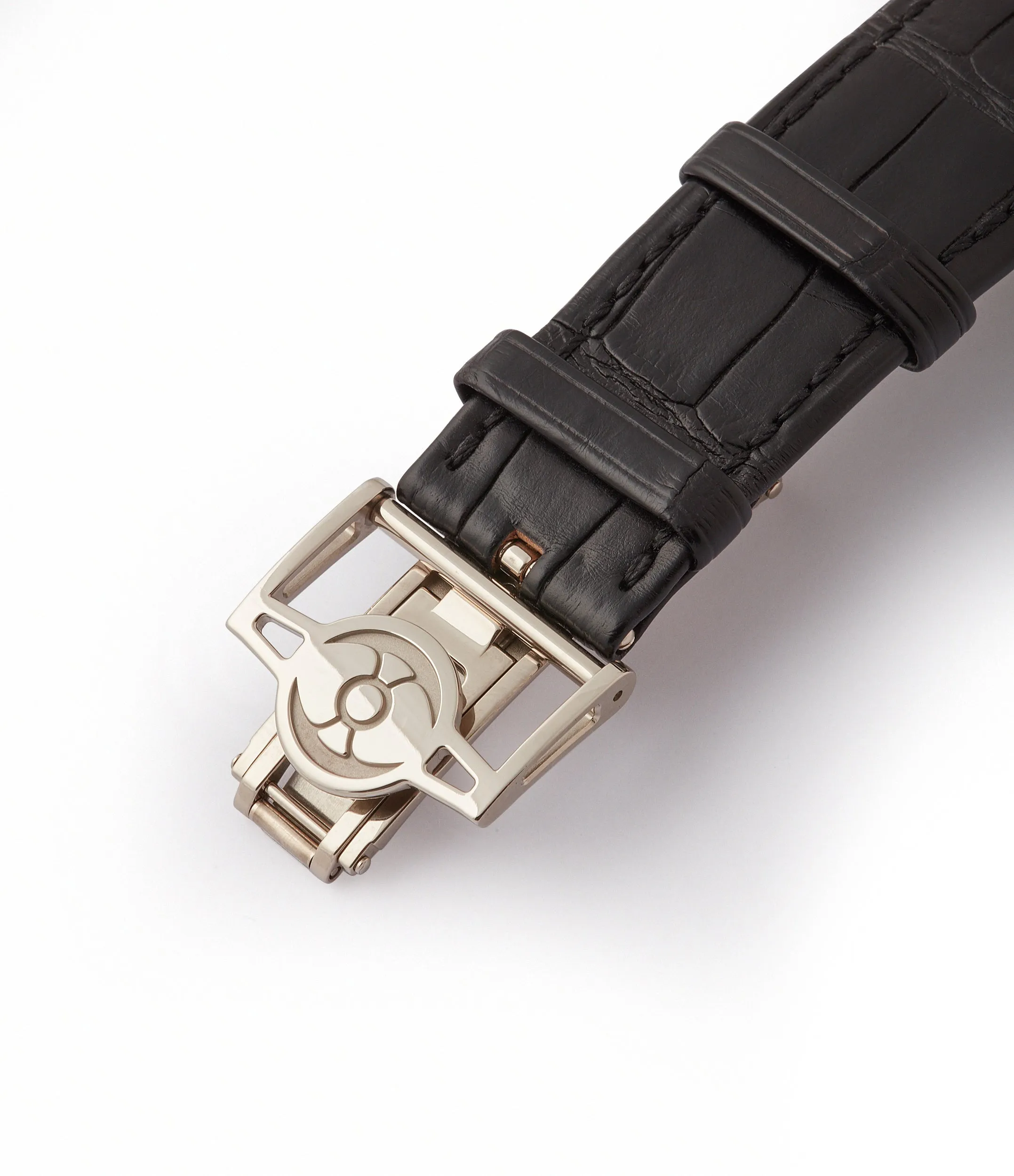 Legacy Machine No. 1 | Voutilainen & Mojon | White Gold