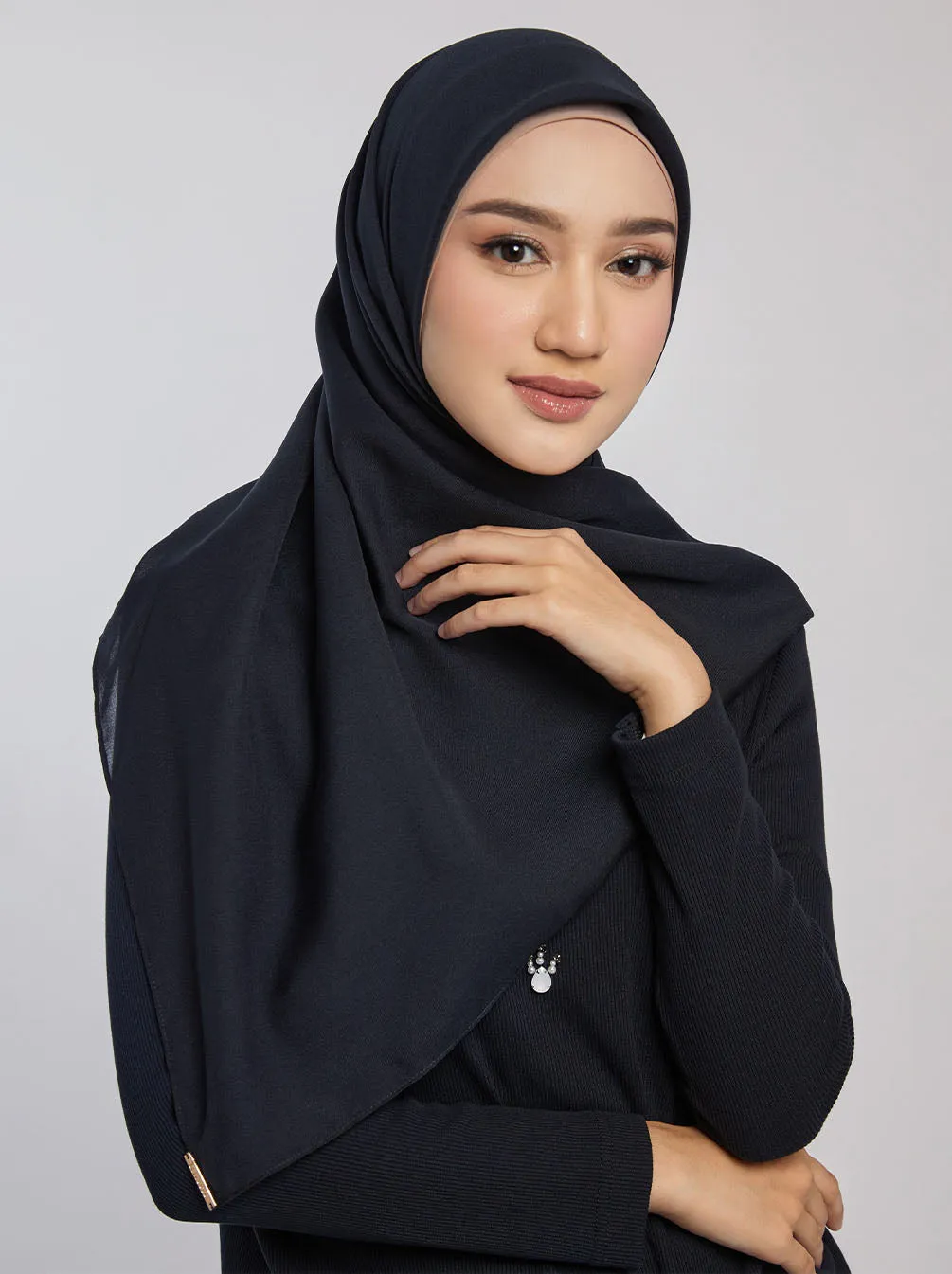 LIGHT VOILE SCARF PLAIN CHARCOAL