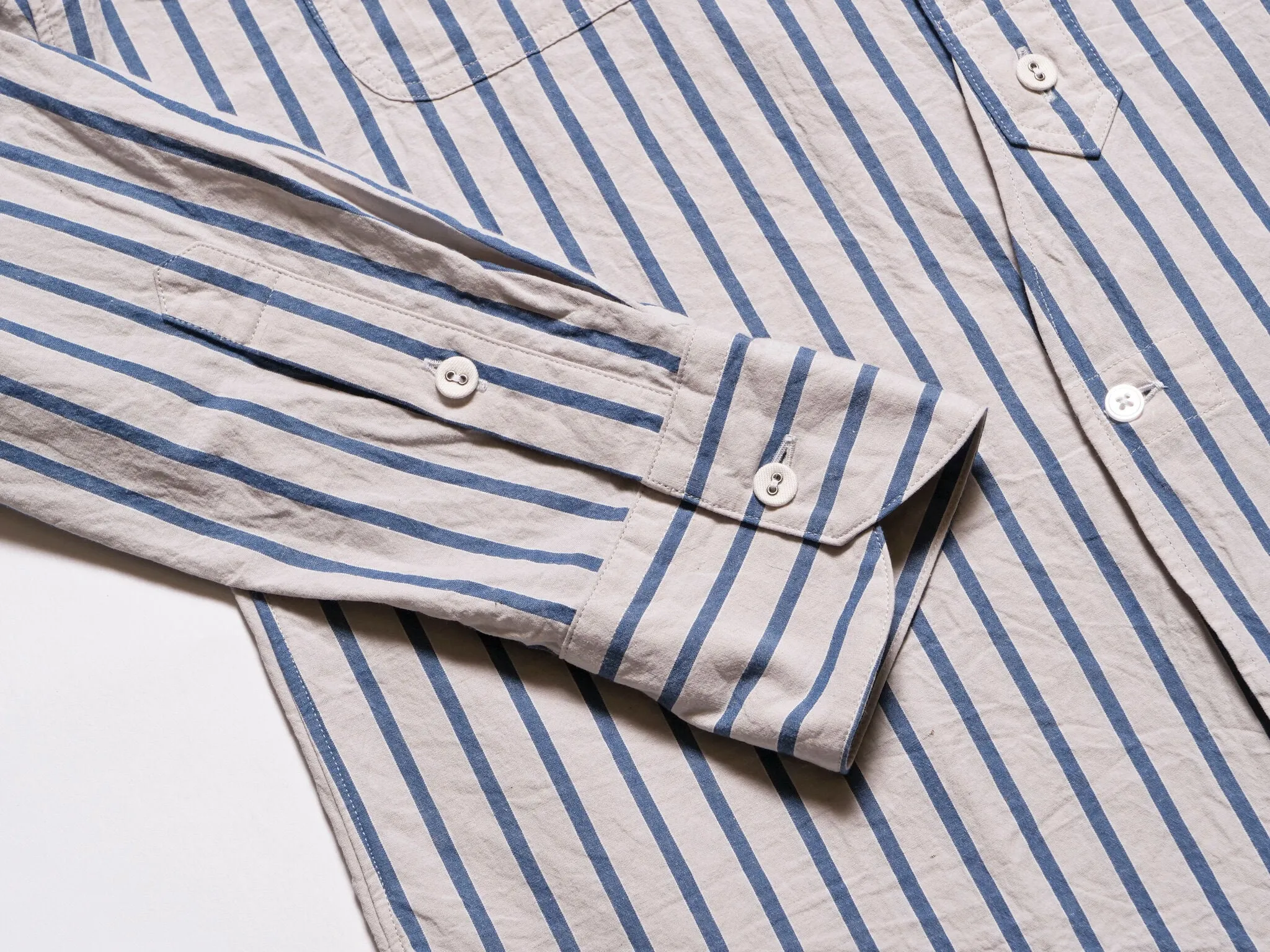 Livingstone Cotton Linen Ramie Shirt in Light Grey x Blue