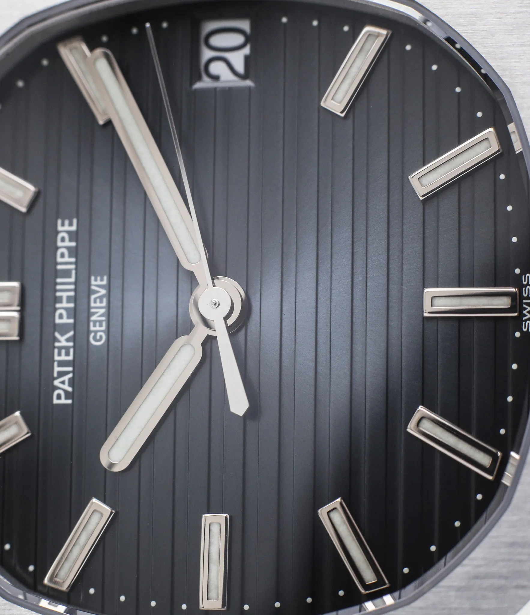 Nautilus 5711/1A-010 | Steel