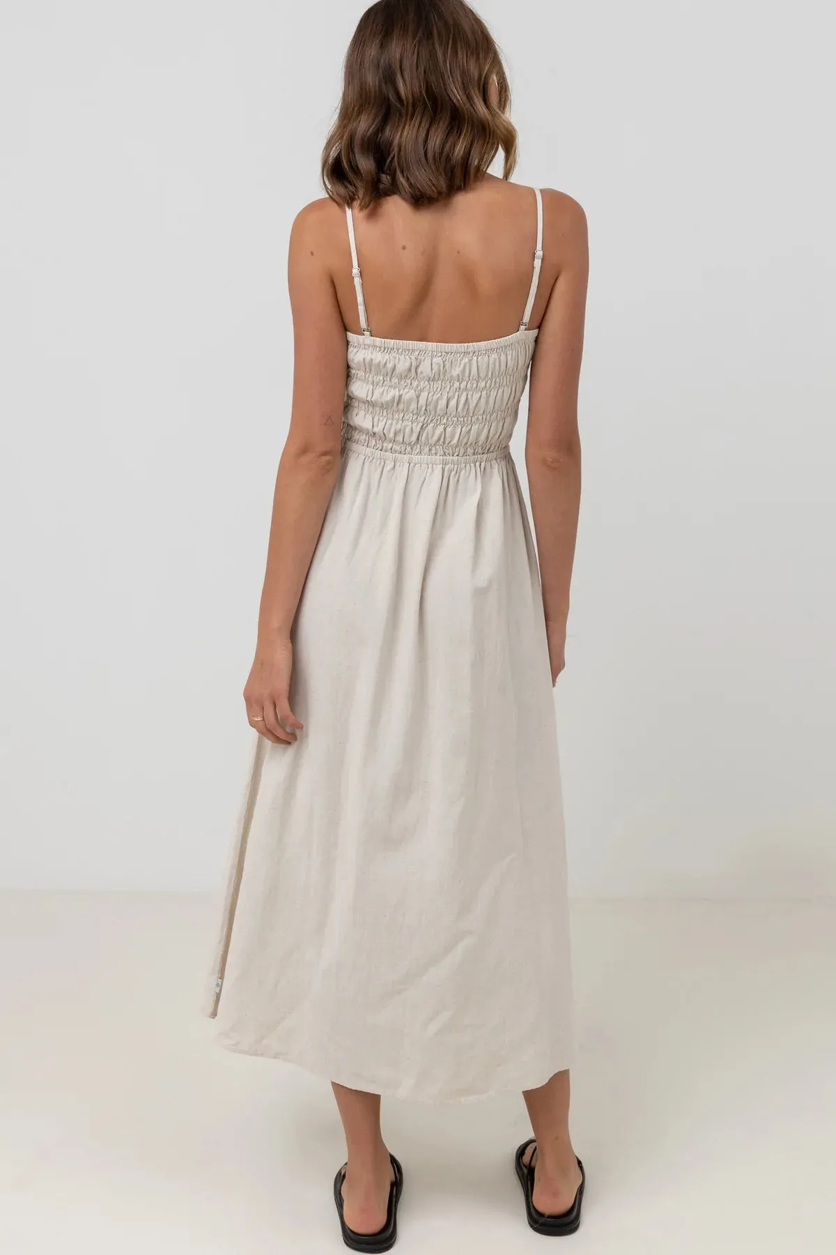 Rhythm Womens Classic Shirred Midi Dress