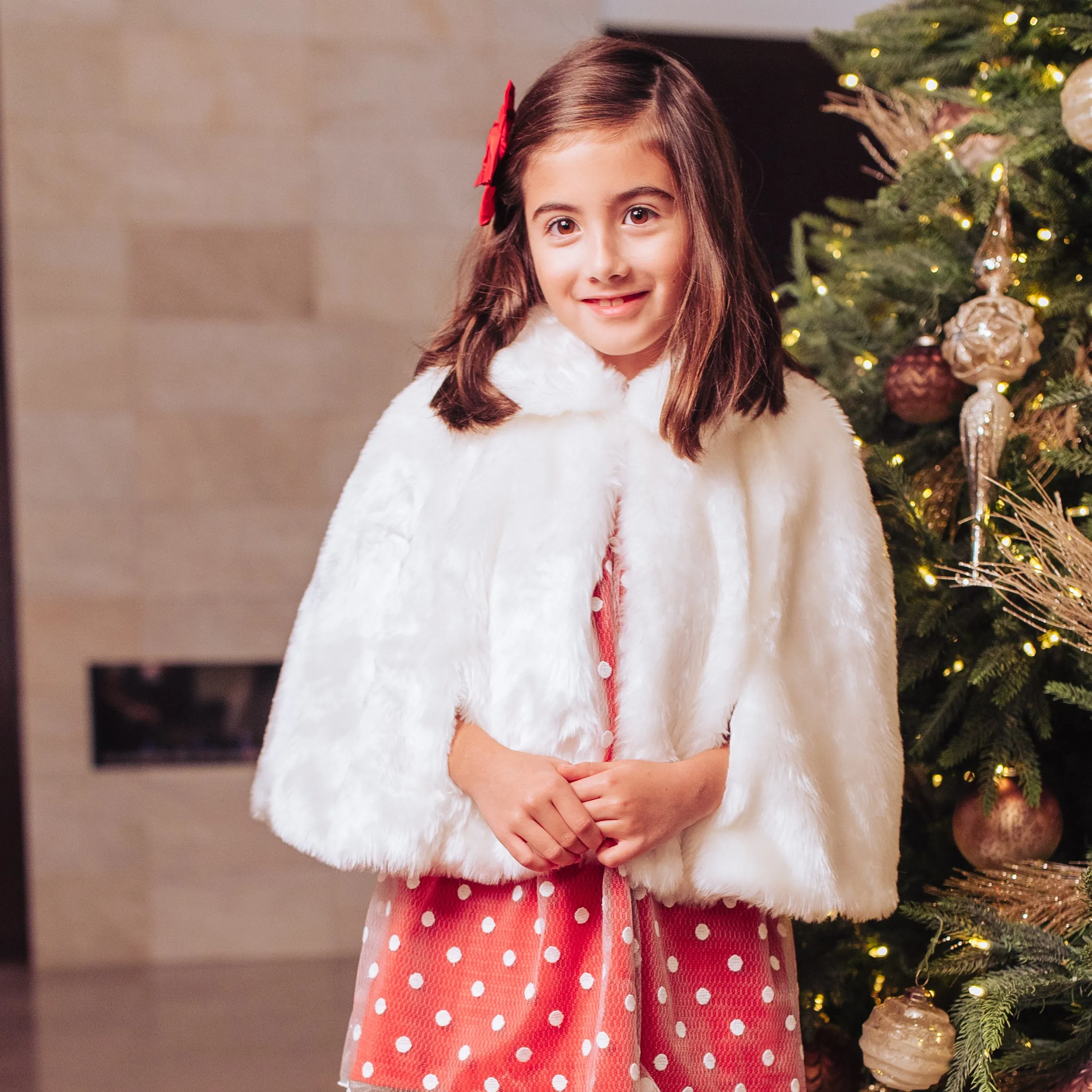 Snow White Cape - Faux Fur