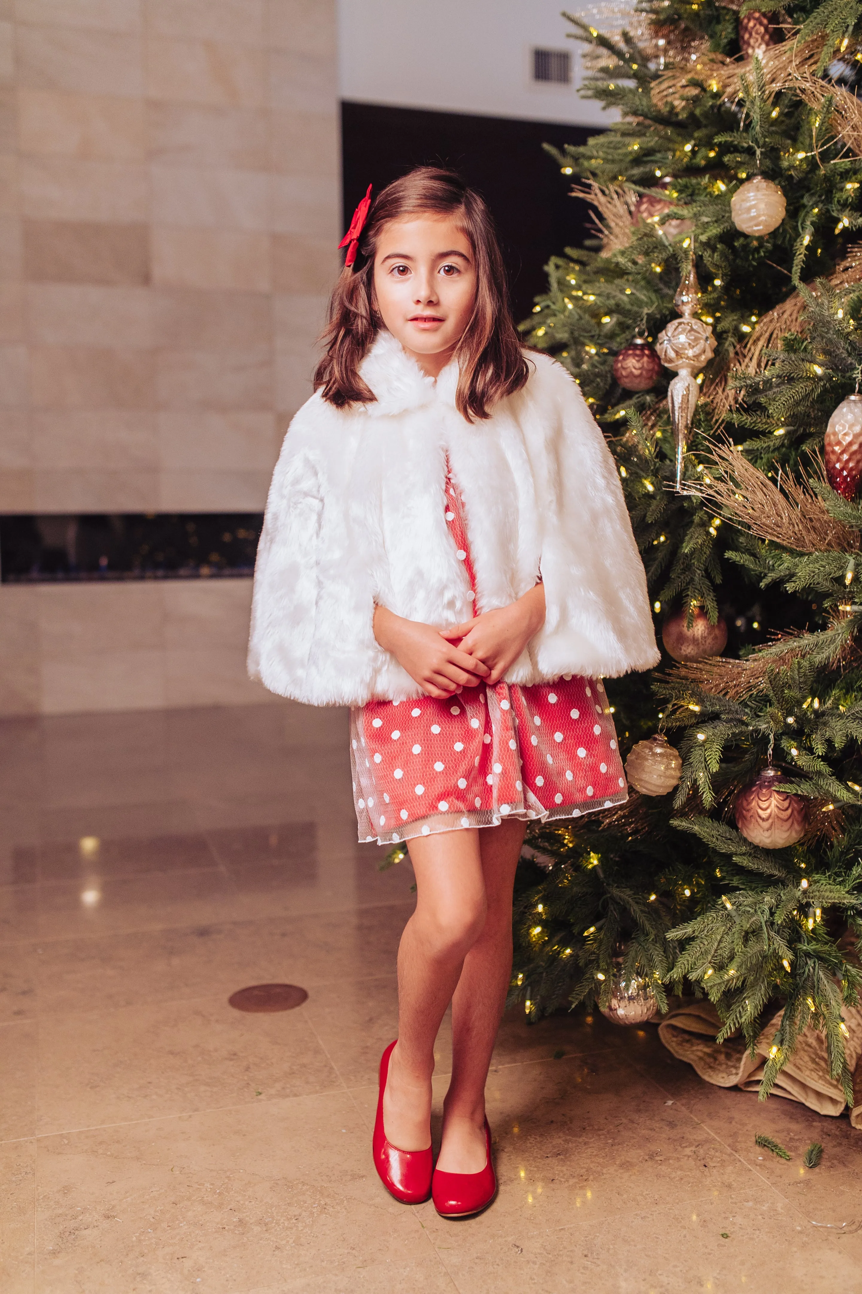 Snow White Cape - Faux Fur
