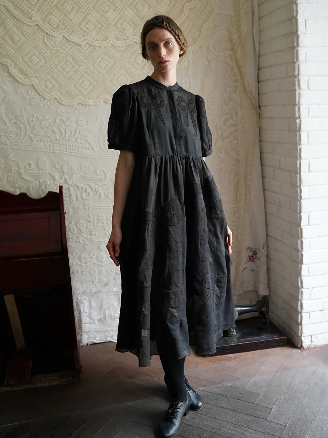 Unlogical Poem Victorian Style Bow Applique Embroidered Black Dress