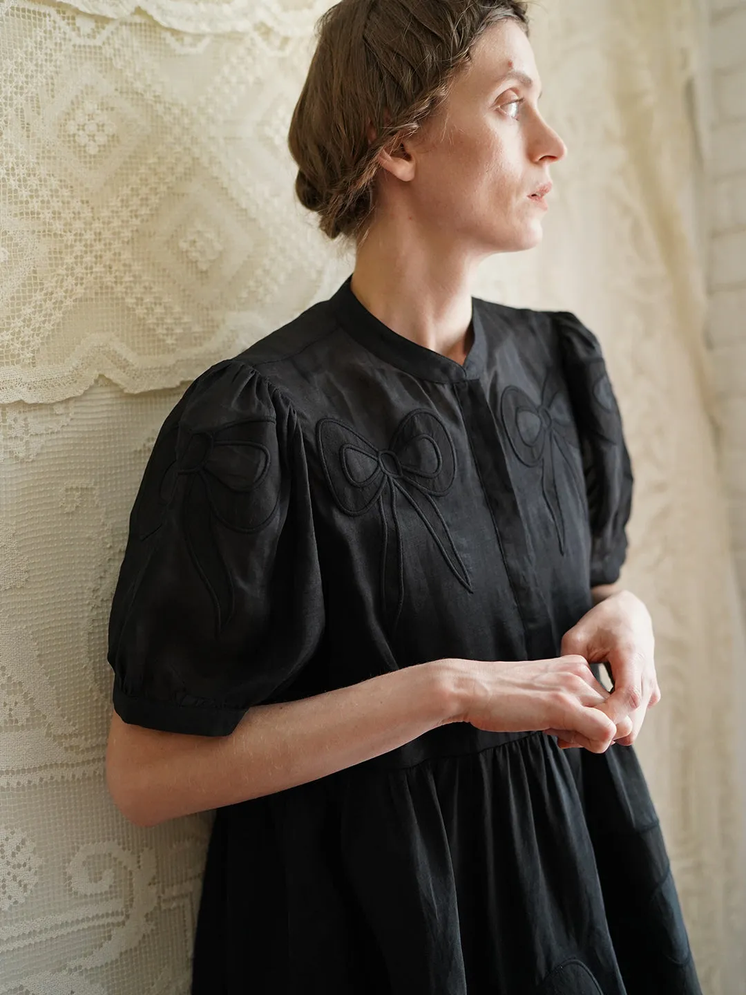 Unlogical Poem Victorian Style Bow Applique Embroidered Black Dress