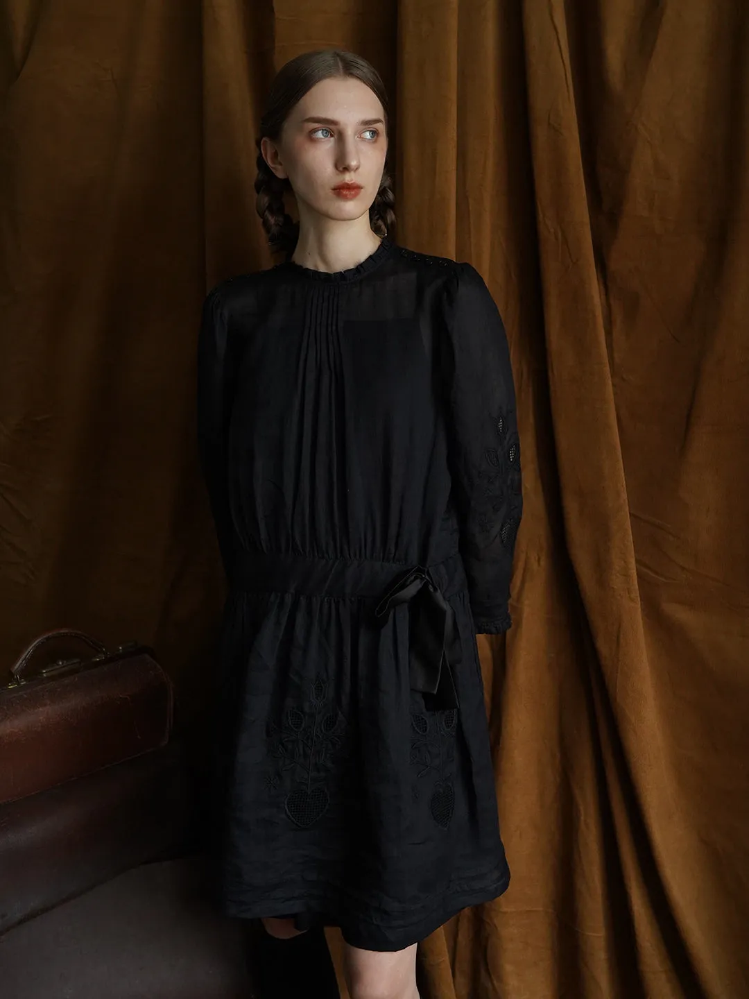 Unlogical Poem Victorian style Hollow Embroidery Black Ramie dress