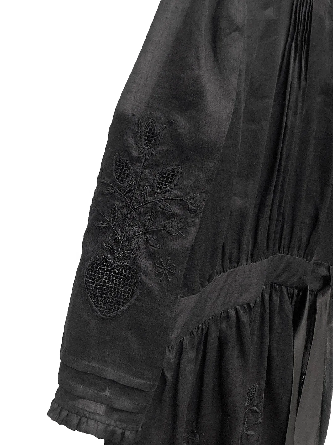 Unlogical Poem Victorian style Hollow Embroidery Black Ramie dress