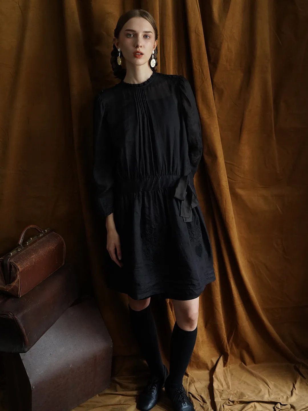 Unlogical Poem Victorian style Hollow Embroidery Black Ramie dress