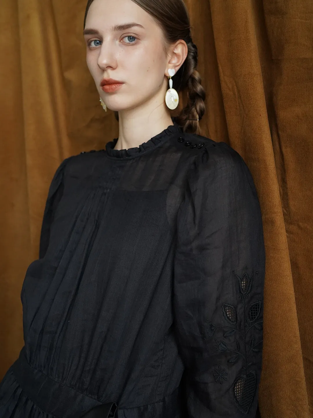 Unlogical Poem Victorian style Hollow Embroidery Black Ramie dress