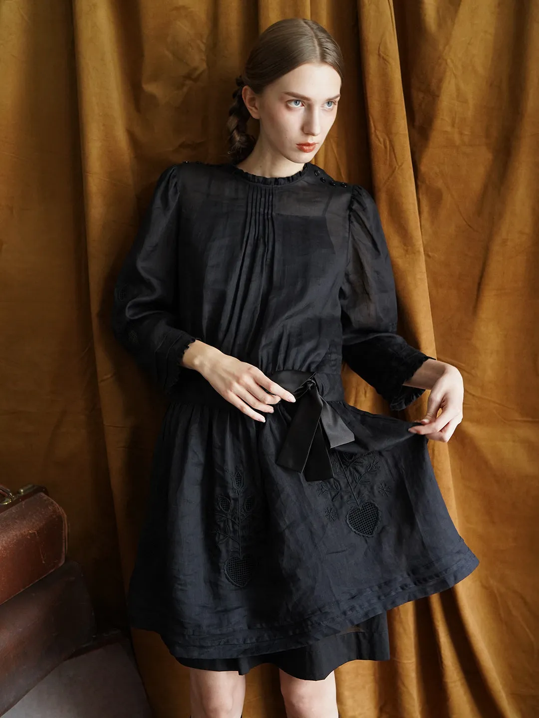 Unlogical Poem Victorian style Hollow Embroidery Black Ramie dress