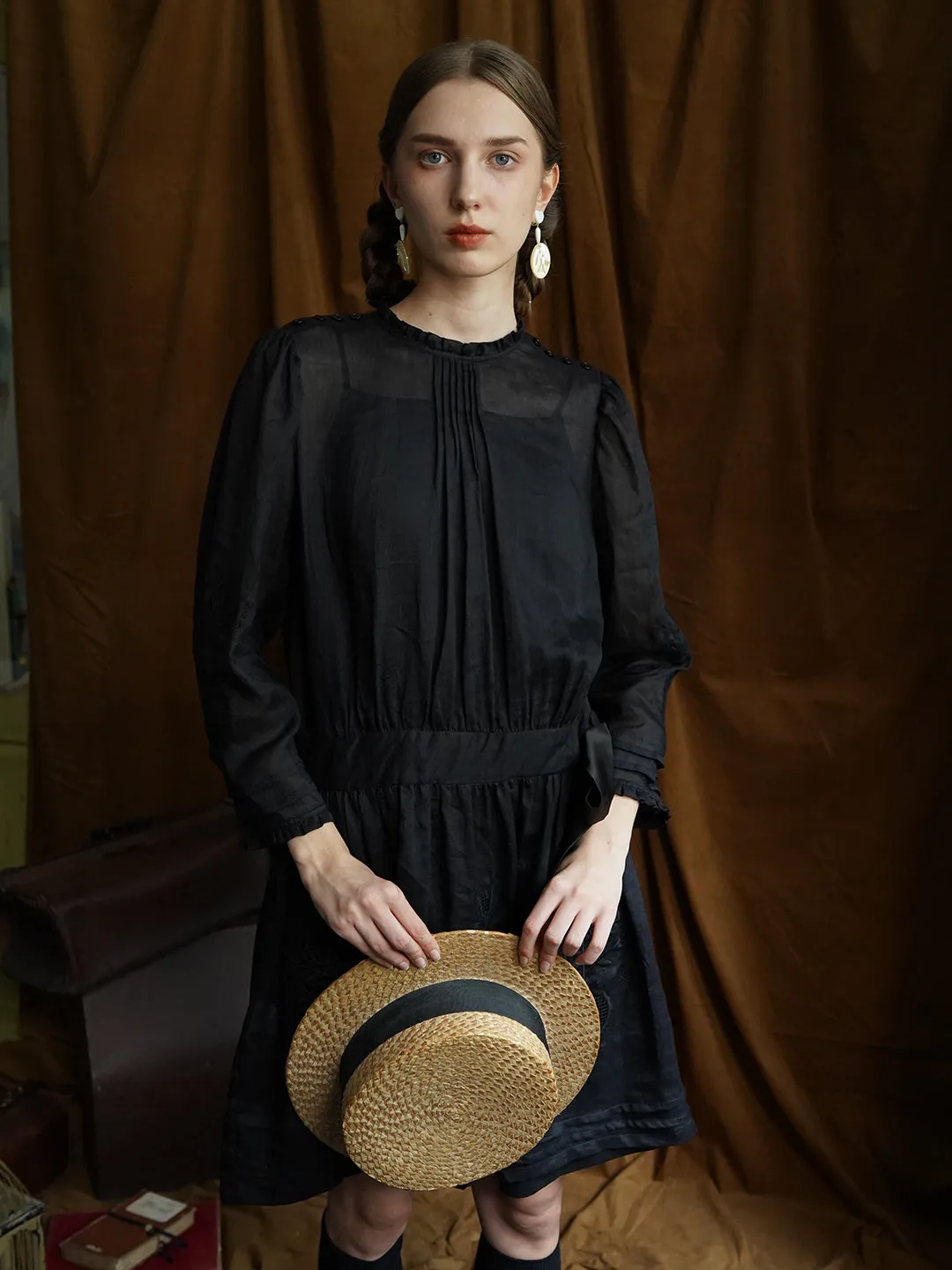 Unlogical Poem Victorian style Hollow Embroidery Black Ramie dress
