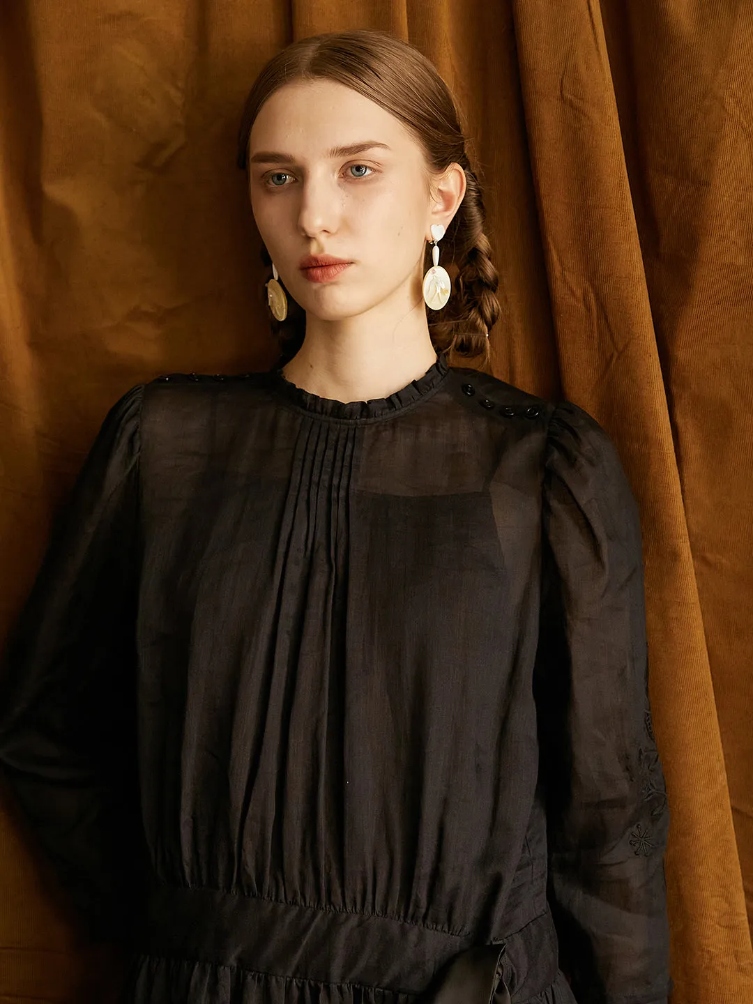 Unlogical Poem Victorian style Hollow Embroidery Black Ramie dress