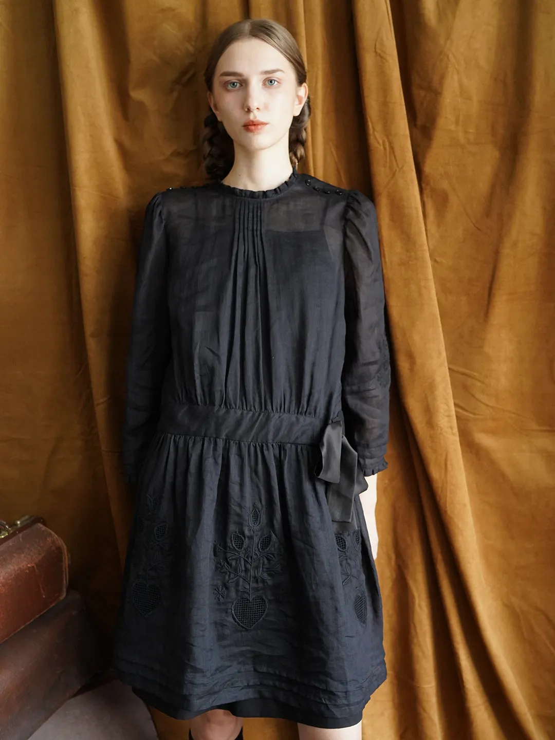 Unlogical Poem Victorian style Hollow Embroidery Black Ramie dress
