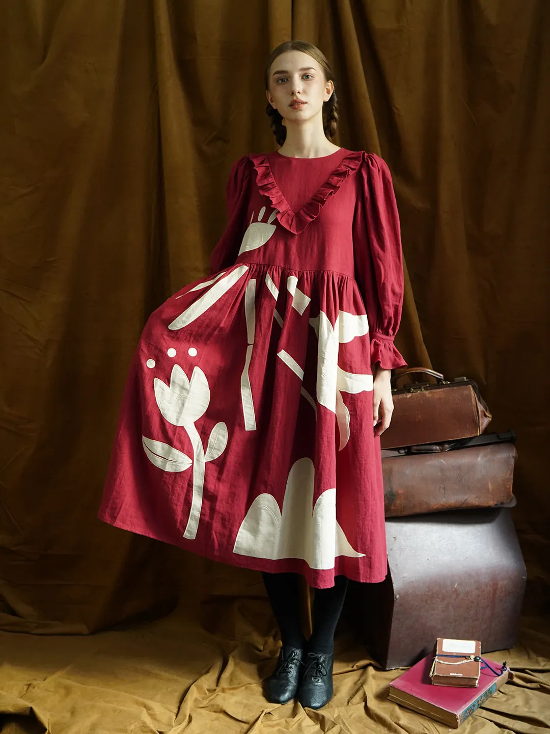 Unlogical Poem Victorian style Illustration Embroidered Patches Red Ramie Dress