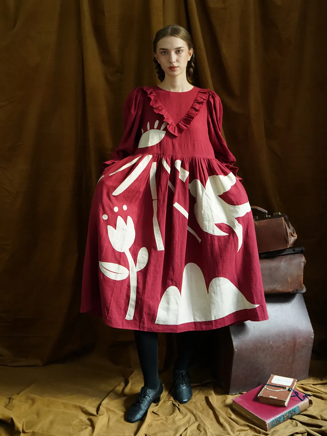 Unlogical Poem Victorian style Illustration Embroidered Patches Red Ramie Dress