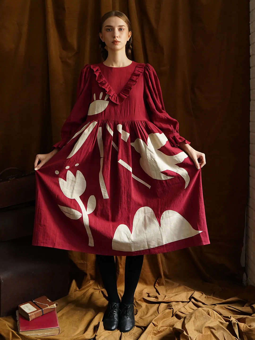Unlogical Poem Victorian style Illustration Embroidered Patches Red Ramie Dress