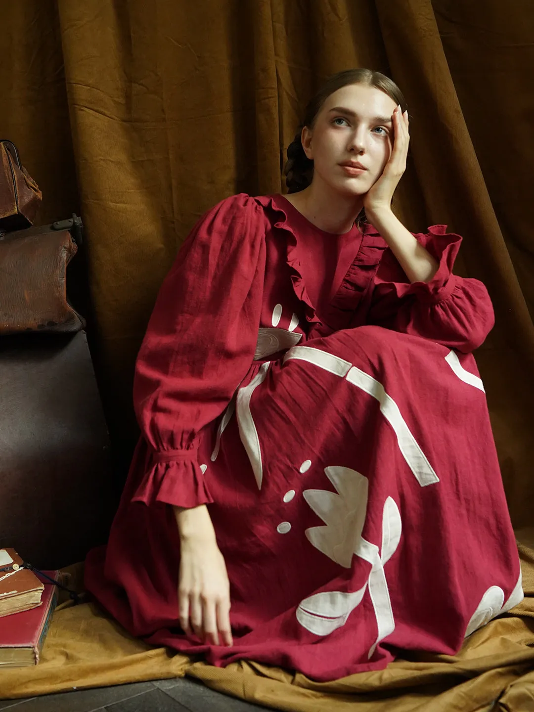 Unlogical Poem Victorian style Illustration Embroidered Patches Red Ramie Dress