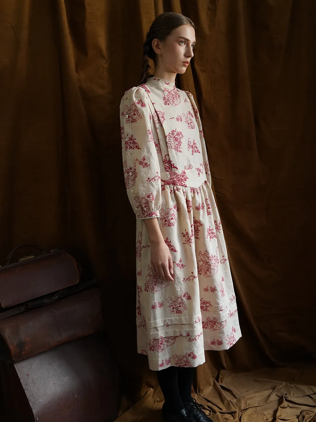 Unlogical Poem Victorian style Red Illustration Embroidered Ramie Dress
