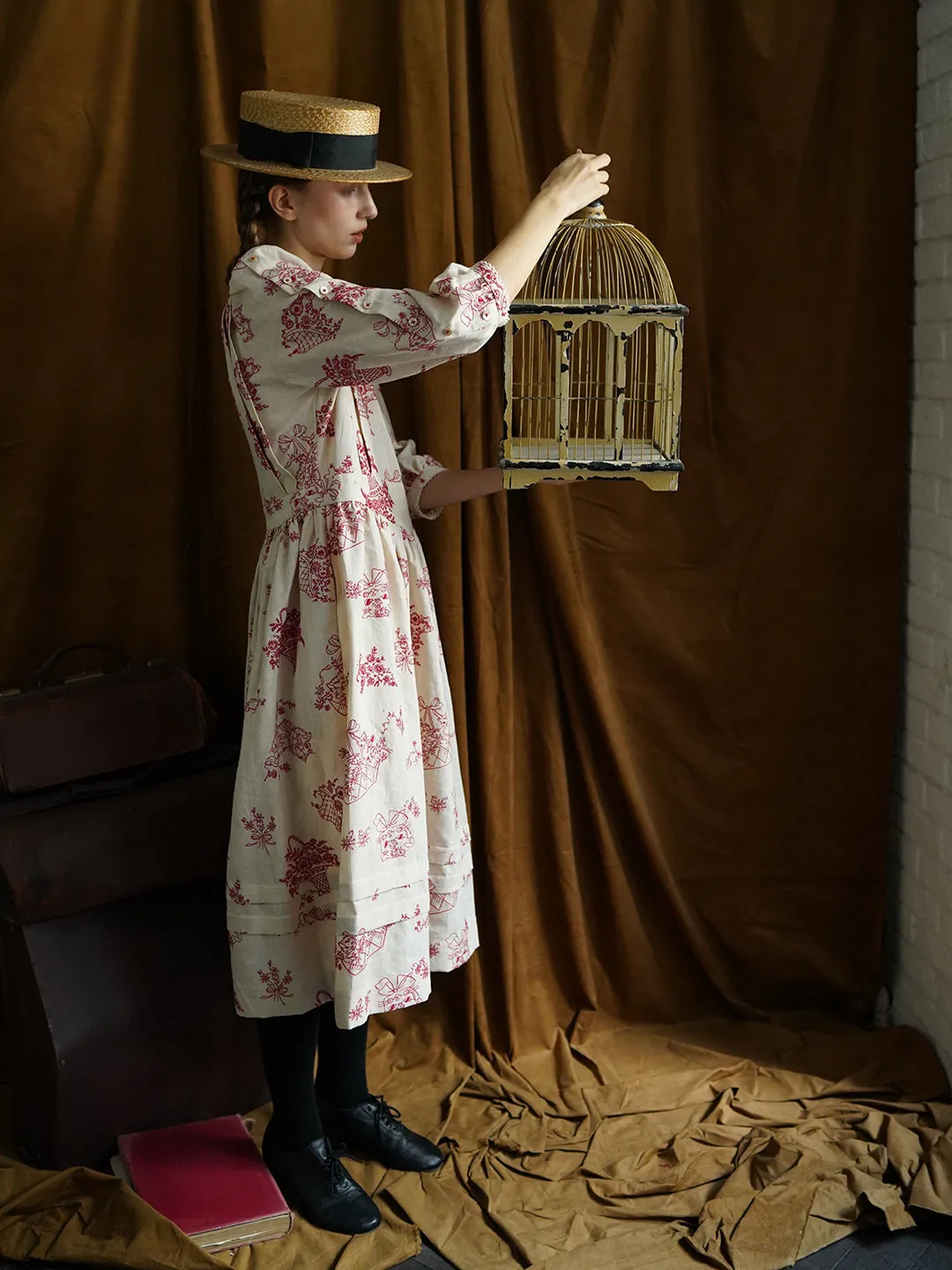 Unlogical Poem Victorian style Red Illustration Embroidered Ramie Dress