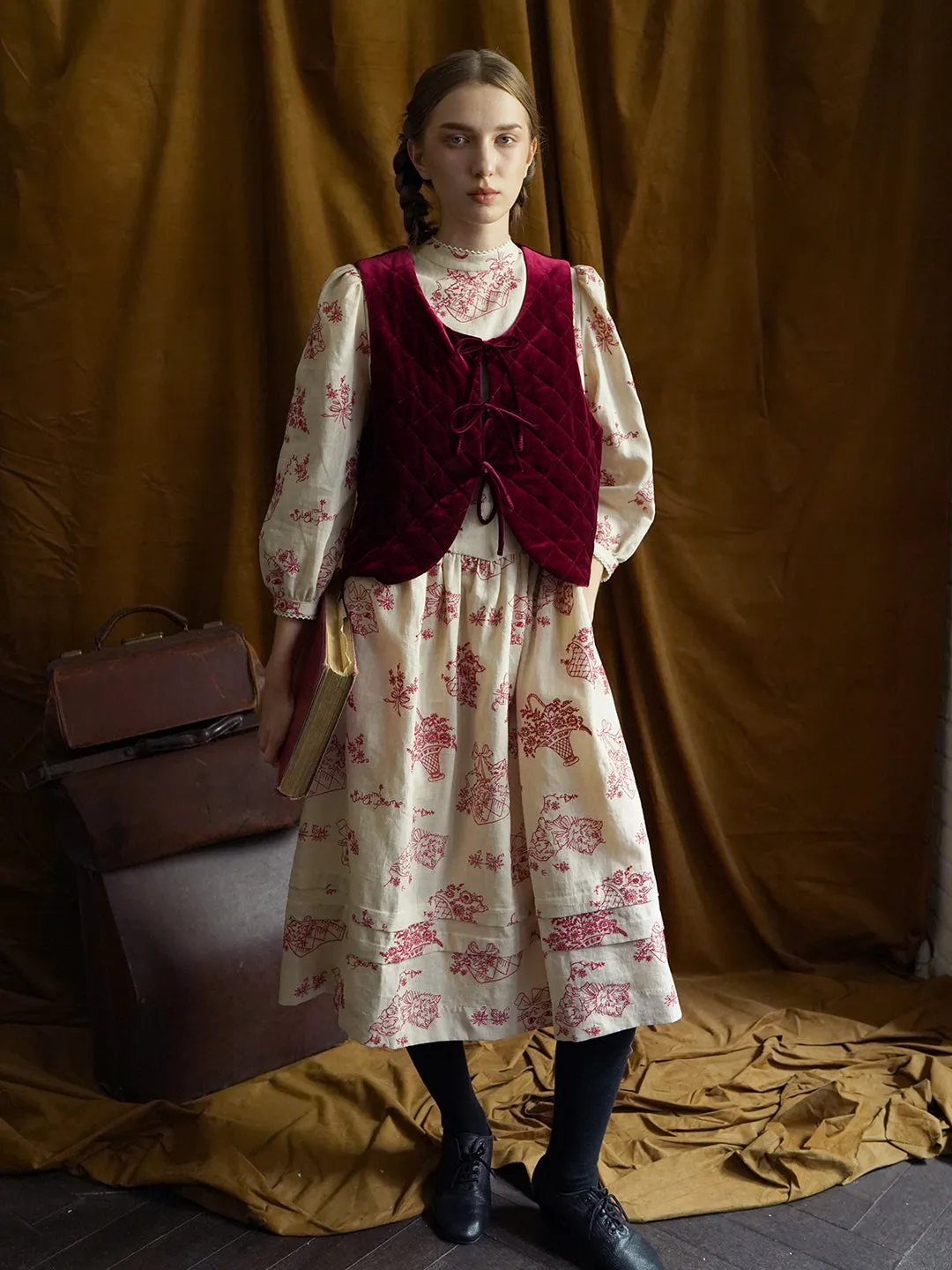 Unlogical Poem Victorian style Red Illustration Embroidered Ramie Dress