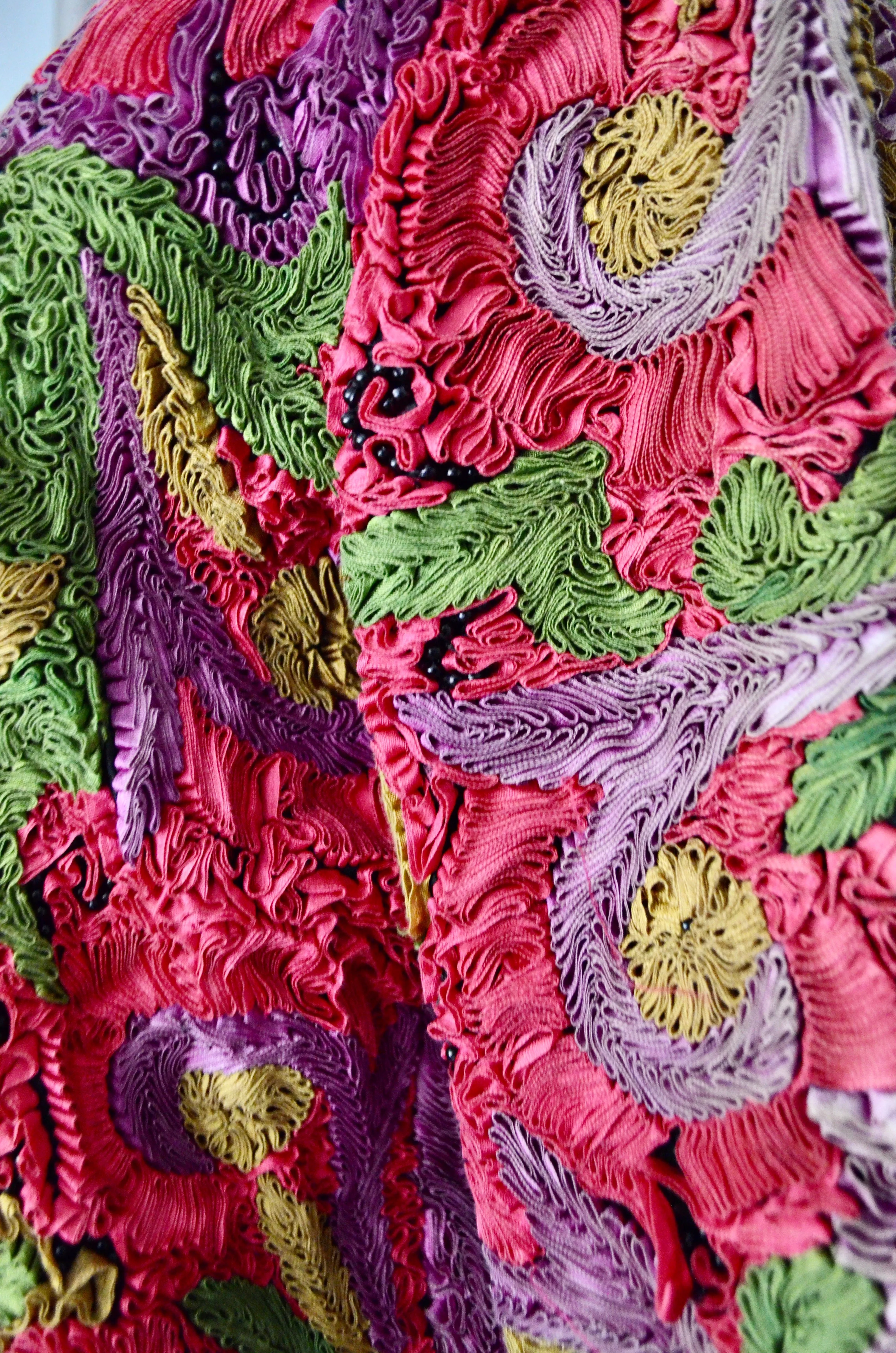 Vintage Cache Exquisite Silk Ribbon Flower Swirl Design Pattern Cropped Jacket