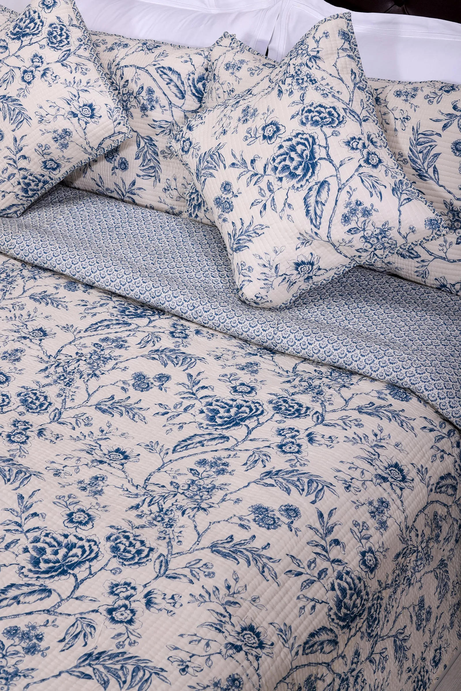 Vintage Damask Blue Cotton Quilted Bedcover Set of 5