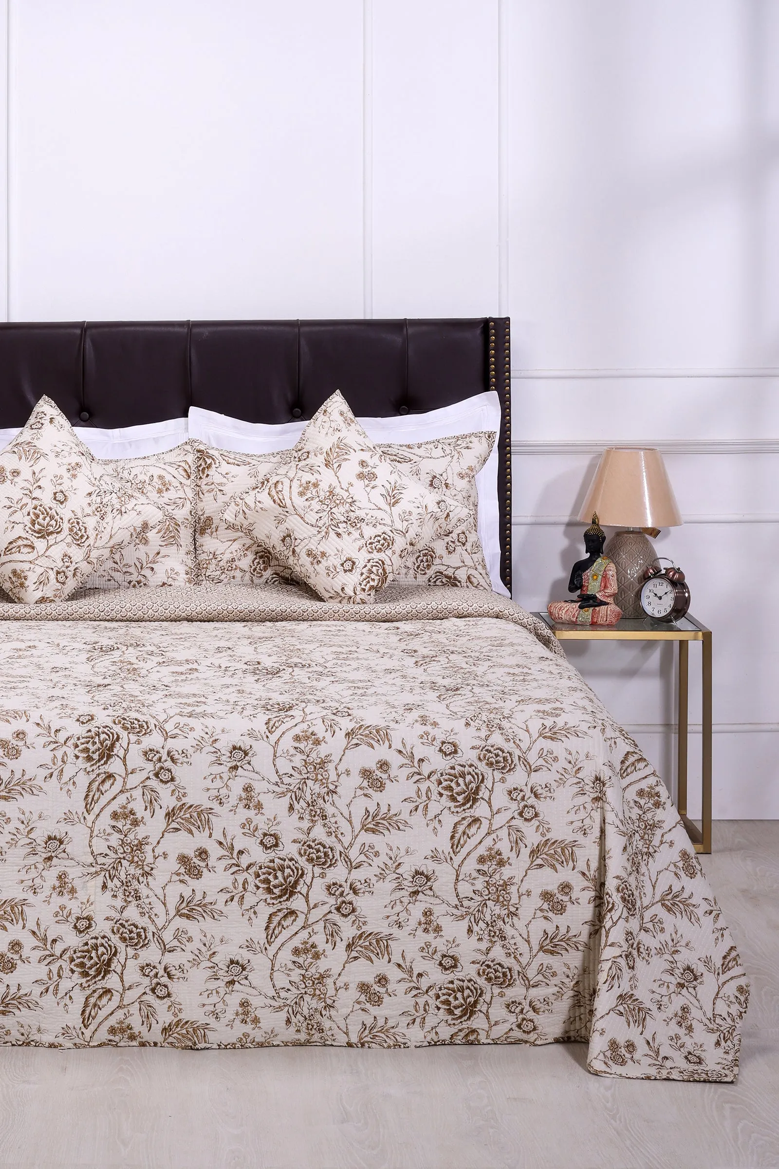 Vintage Damask Brown Cotton Quilted Bedcover